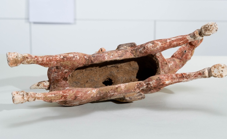 古玩陶瓷疑似后改馬球俑真品鑒賞圖