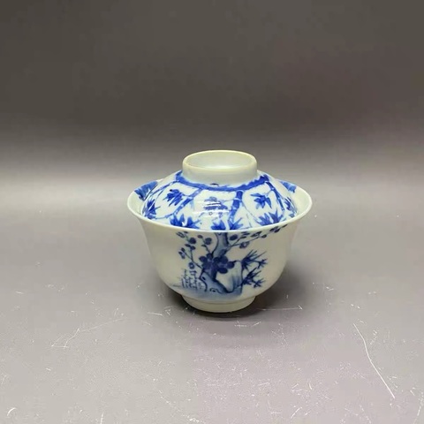 古玩陶瓷青花過枝梅花蓋碗，模糊，偏老真品鑒賞圖
