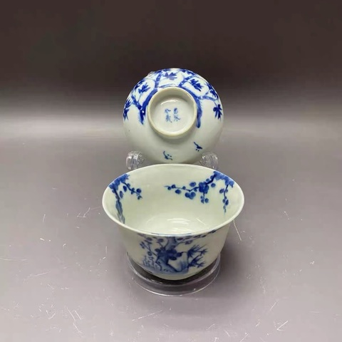 古玩陶瓷青花過枝梅花蓋碗，模糊，偏老真品鑒賞圖