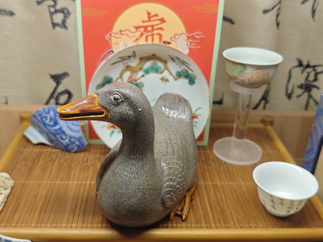 古玩陶瓷仿生瓷鴨子真品鑒賞圖