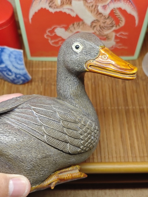 古玩陶瓷仿生瓷鴨子真品鑒賞圖