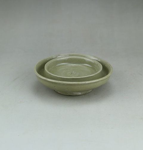 古玩陶瓷龍泉青瓷托盤真品鑒賞圖
