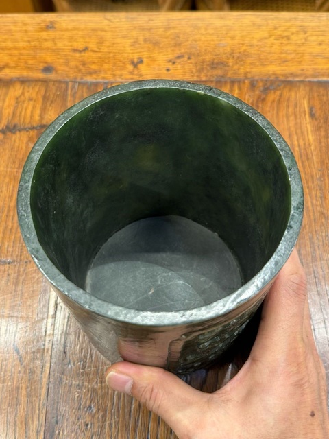 古玩玉器碧玉筆筒真品鑒賞圖
