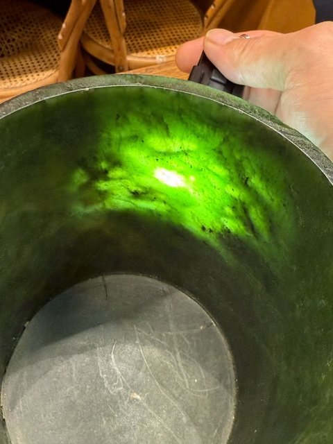 古玩玉器碧玉筆筒真品鑒賞圖