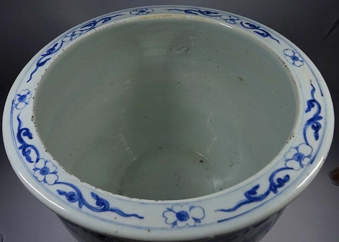 古玩陶瓷清中晚清青花龍竄花紋缸真品鑒賞圖