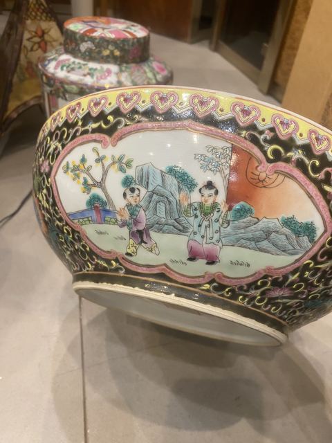 古玩陶瓷嬰戲紋捧盒真品鑒賞圖