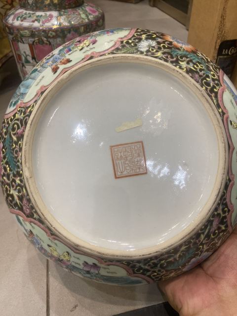 古玩陶瓷嬰戲紋捧盒真品鑒賞圖