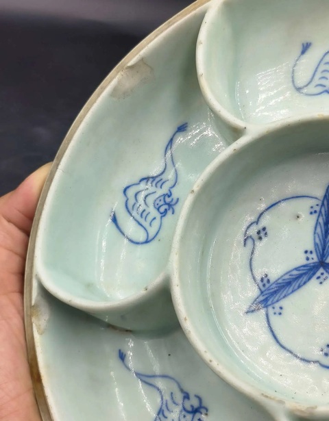 古玩陶瓷青花纏枝花卉福壽調色盒真品鑒賞圖