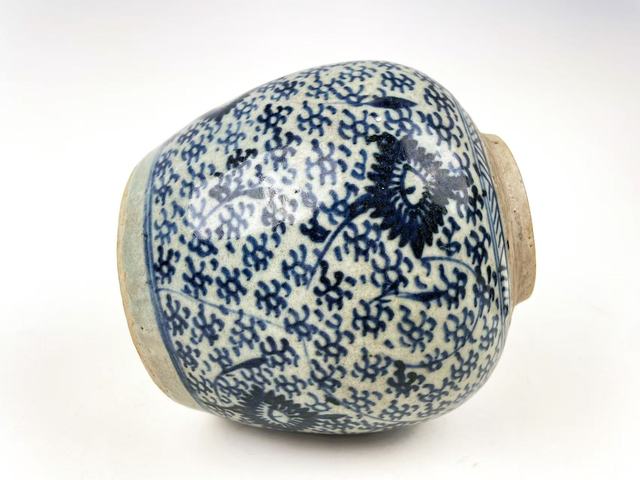 古玩陶瓷清中早·太陽花卉紋青花罐真品鑒賞圖