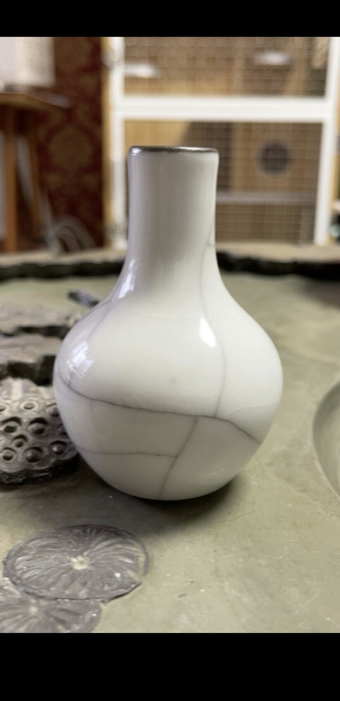 古玩陶瓷官釉天球瓶真品鑒賞圖