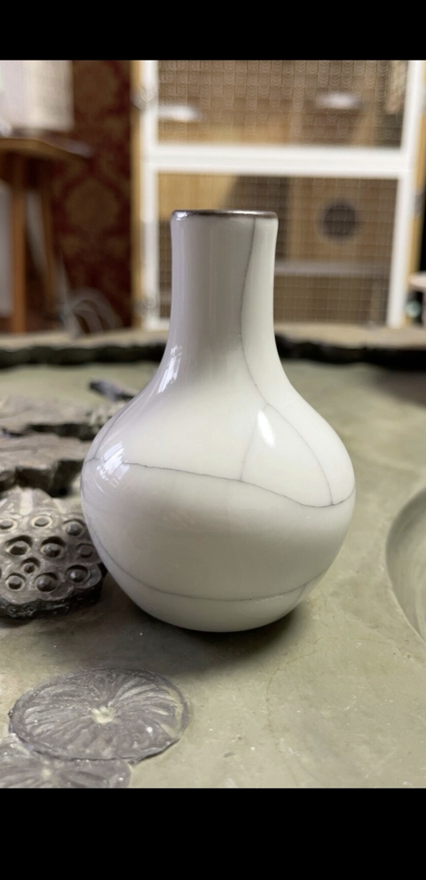 古玩陶瓷官釉天球瓶真品鑒賞圖