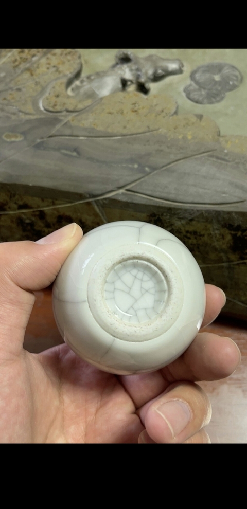 古玩陶瓷官釉天球瓶真品鑒賞圖