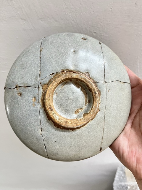古玩陶瓷鈞窯月白釉盤真品鑒賞圖