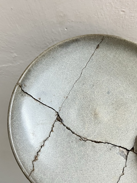 古玩陶瓷鈞窯月白釉盤真品鑒賞圖