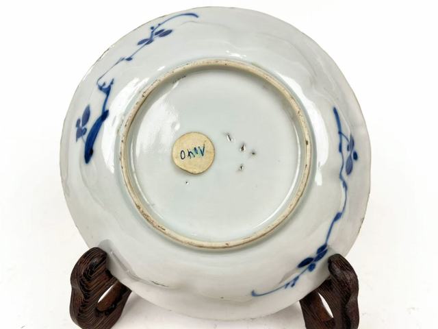 古玩陶瓷清康熙·青花加彩英雄獨立花口盤真品鑒賞圖