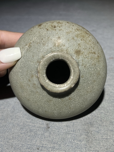 古玩陶瓷龍泉青瓷水盂真品鑒賞圖