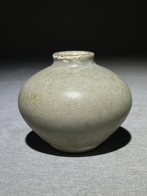 古玩陶瓷龍泉青瓷水盂真品鑒賞圖