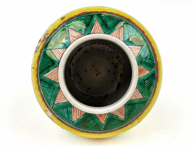 古玩陶瓷清末民初·五彩嬰戲圖罐真品鑒賞圖