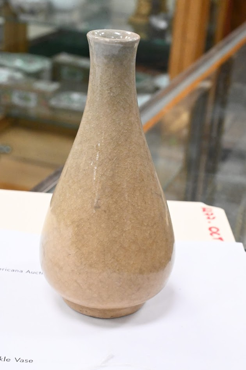 古玩陶瓷龍泉青瓷膽瓶真品鑒賞圖