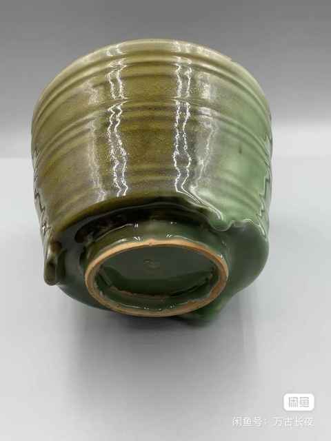 古玩陶瓷【鎖客活動】青瓷筆筒真品鑒賞圖