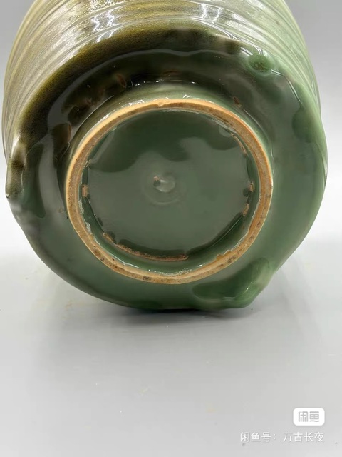 古玩陶瓷【鎖客活動】青瓷筆筒真品鑒賞圖