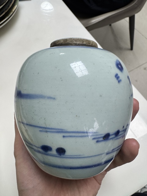 古玩陶瓷青花山水罐真品鑒賞圖