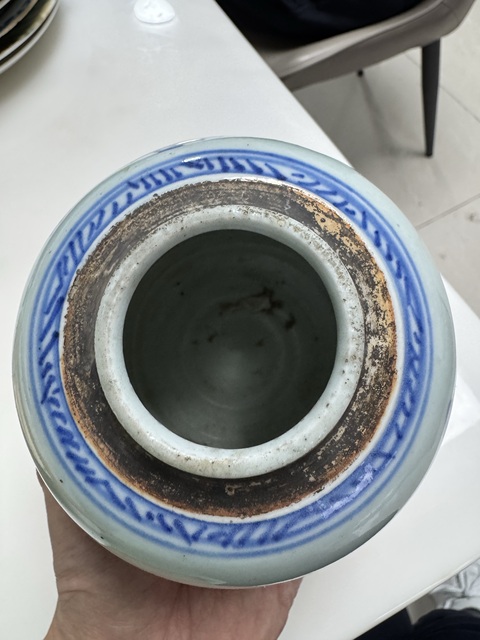 古玩陶瓷青花山水罐真品鑒賞圖