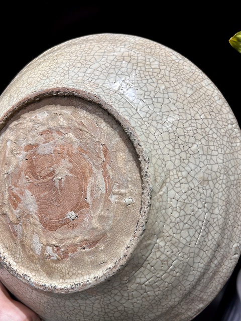 古玩陶瓷哥釉綠彩雙龍趕珠魚蝦蟹紋盤真品鑒賞圖