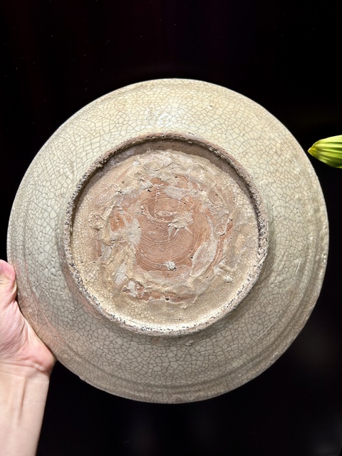 古玩陶瓷哥釉綠彩雙龍趕珠魚蝦蟹紋盤真品鑒賞圖