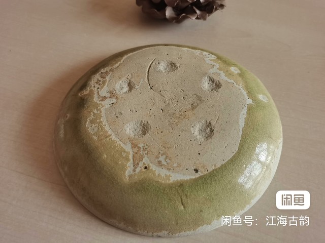 古玩陶瓷岳州窯青釉盞托真品鑒賞圖