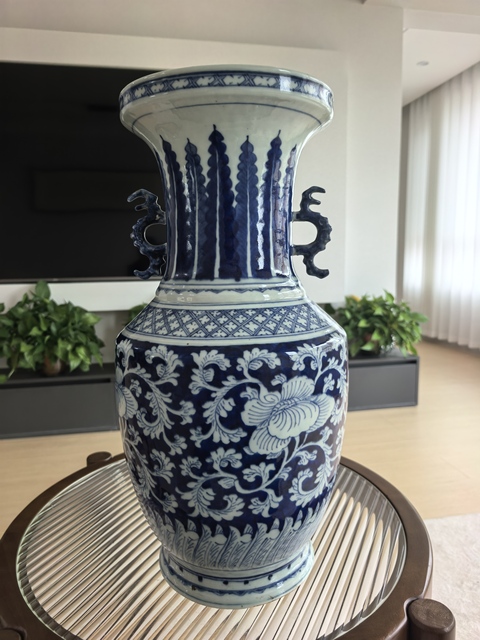 古玩陶瓷青花雙耳瓶真品鑒賞圖