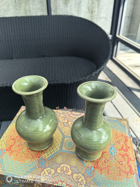 古玩陶瓷龍泉青瓷鳳尾尊真品鑒賞圖