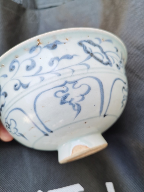 古玩陶瓷青花花卉紋碗真品鑒賞圖