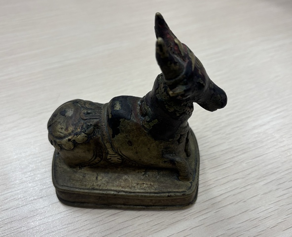 古玩銅器尼泊爾銅臥牛真品鑒賞圖