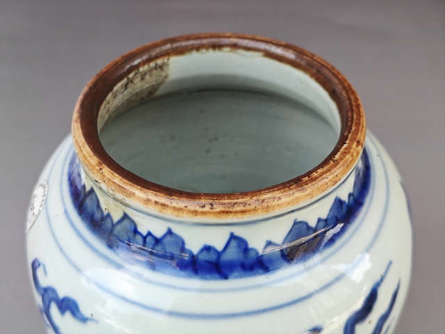 古玩陶瓷海水江崖馬紋青花罐真品鑒賞圖