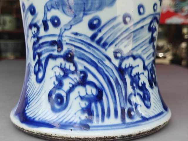 古玩陶瓷海水江崖馬紋青花罐真品鑒賞圖