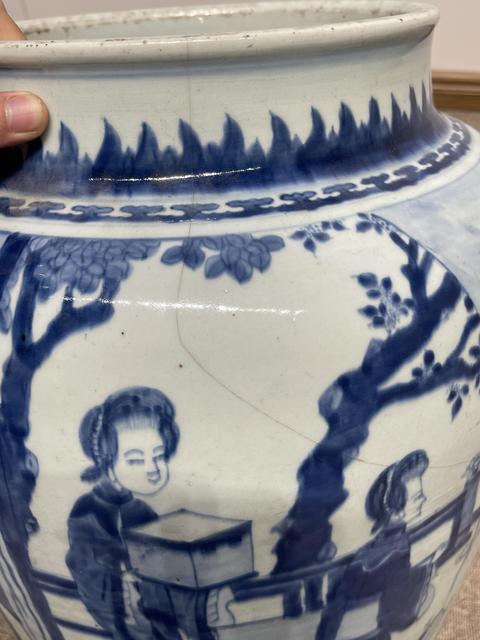 古玩陶瓷人物紋青花罐真品鑒賞圖