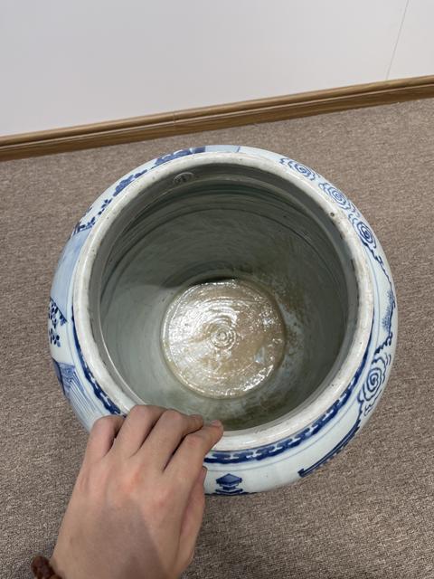 古玩陶瓷人物紋青花罐真品鑒賞圖