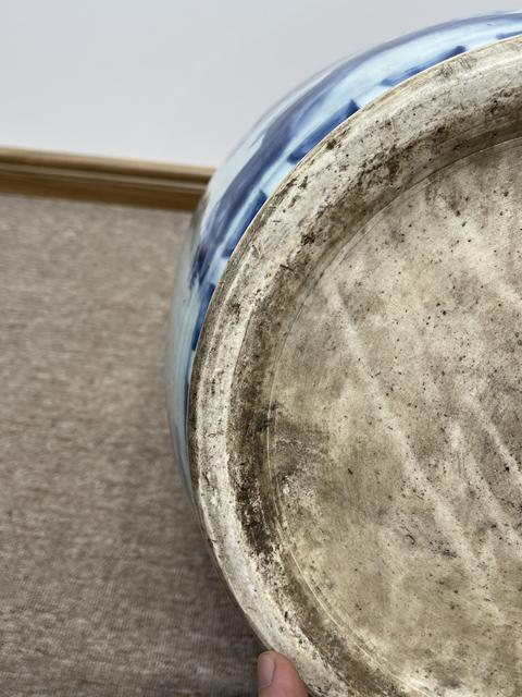 古玩陶瓷人物紋青花罐真品鑒賞圖