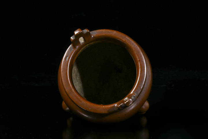 古玩陶瓷清中·紫金釉雙耳三足鼎式爐拍賣，當前價格20904元