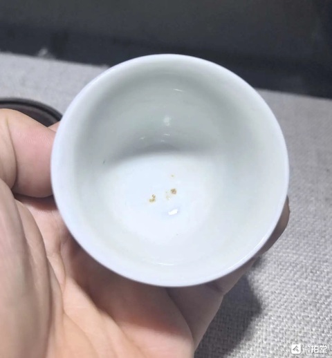 古玩陶瓷明治時期青花鈴鐺杯真品鑒賞圖