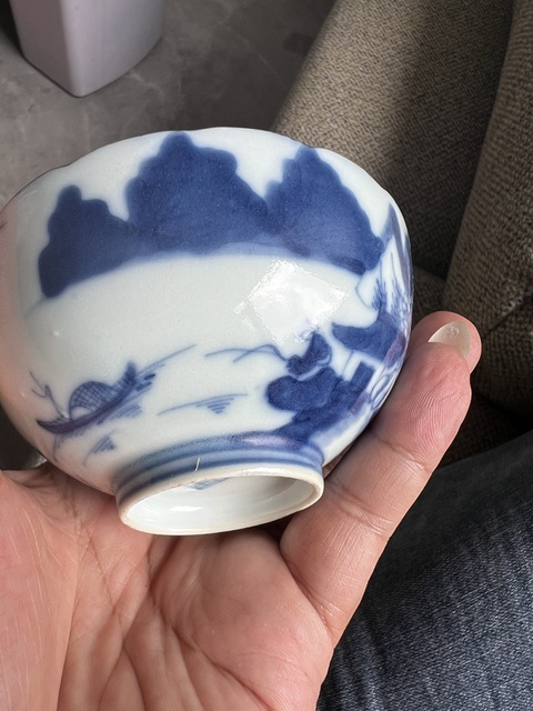 古玩陶瓷青花山水人物團鶴茶碗真品鑒賞圖