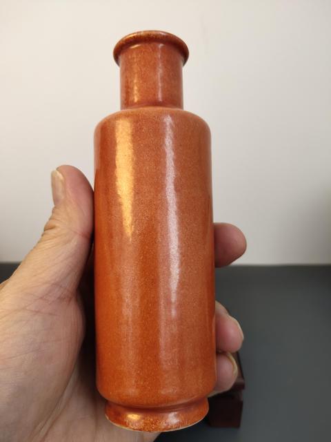 古玩陶瓷紅釉棒槌瓶真品鑒賞圖
