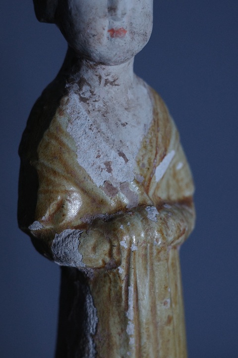 古玩陶瓷唐代仕女俑真品鑒賞圖