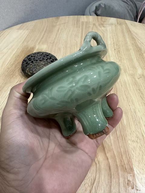 古玩陶瓷龍泉爐真品鑒賞圖