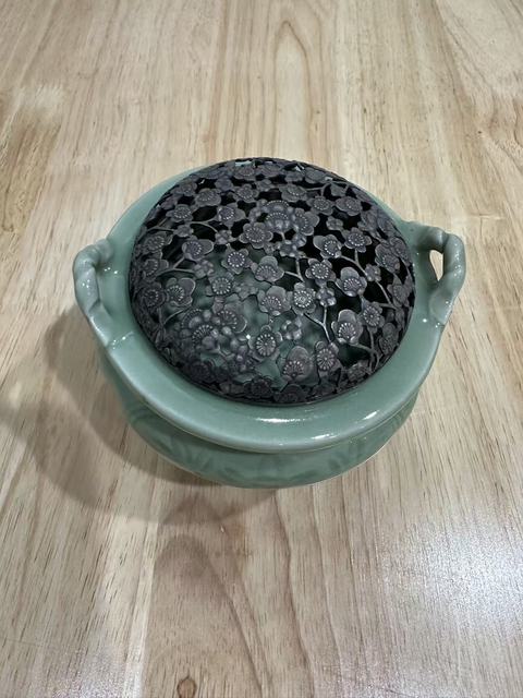 古玩陶瓷龍泉爐真品鑒賞圖