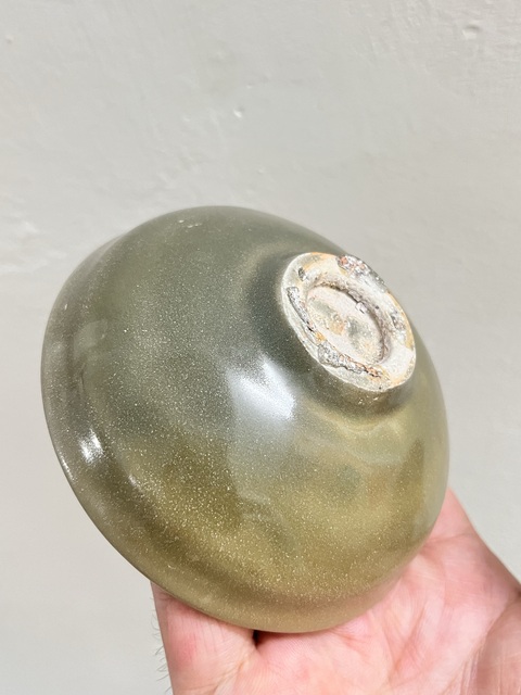 古玩陶瓷龍泉青釉茶盞真品鑒賞圖