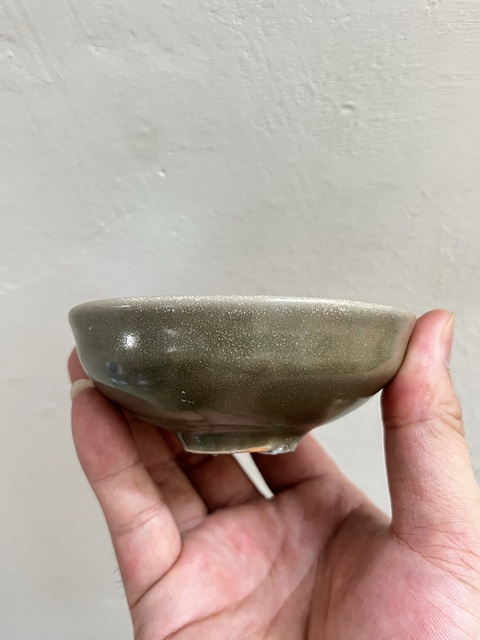 古玩陶瓷龍泉青釉茶盞真品鑒賞圖