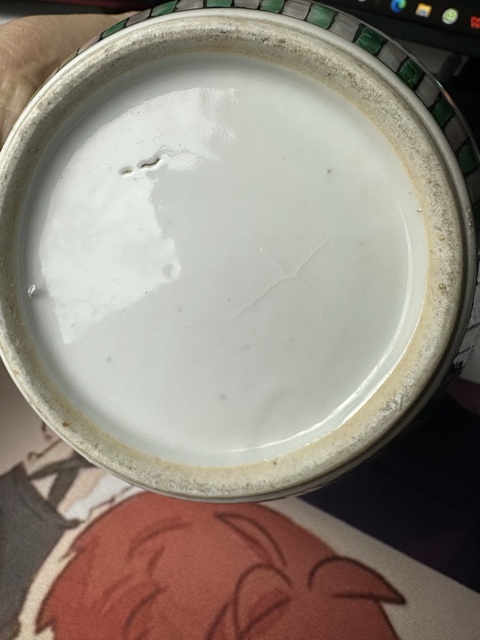 古玩陶瓷人物紋五彩罐真品鑒賞圖