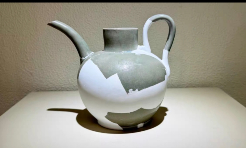 古玩陶瓷越窯標本壺真品鑒賞圖